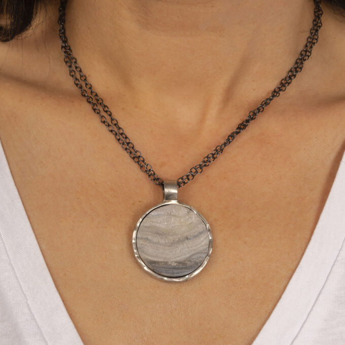 Colgante silex chispa en plata de ley - Imagen 2