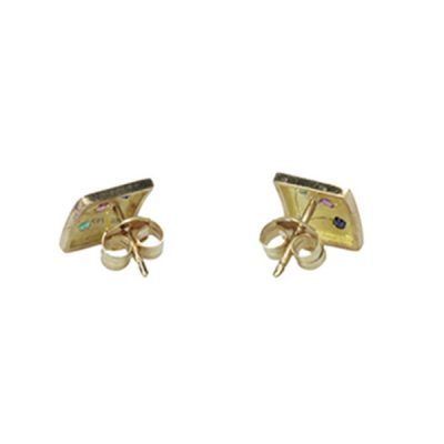 Pendientes TriMetal: Oro amarillo18 kt, peso 2,2 gramosPiedra: Crisopas, zafiro azul, Rubi, Medida 1,5mm, talla brillante, peso 0,07ctCierre: presion